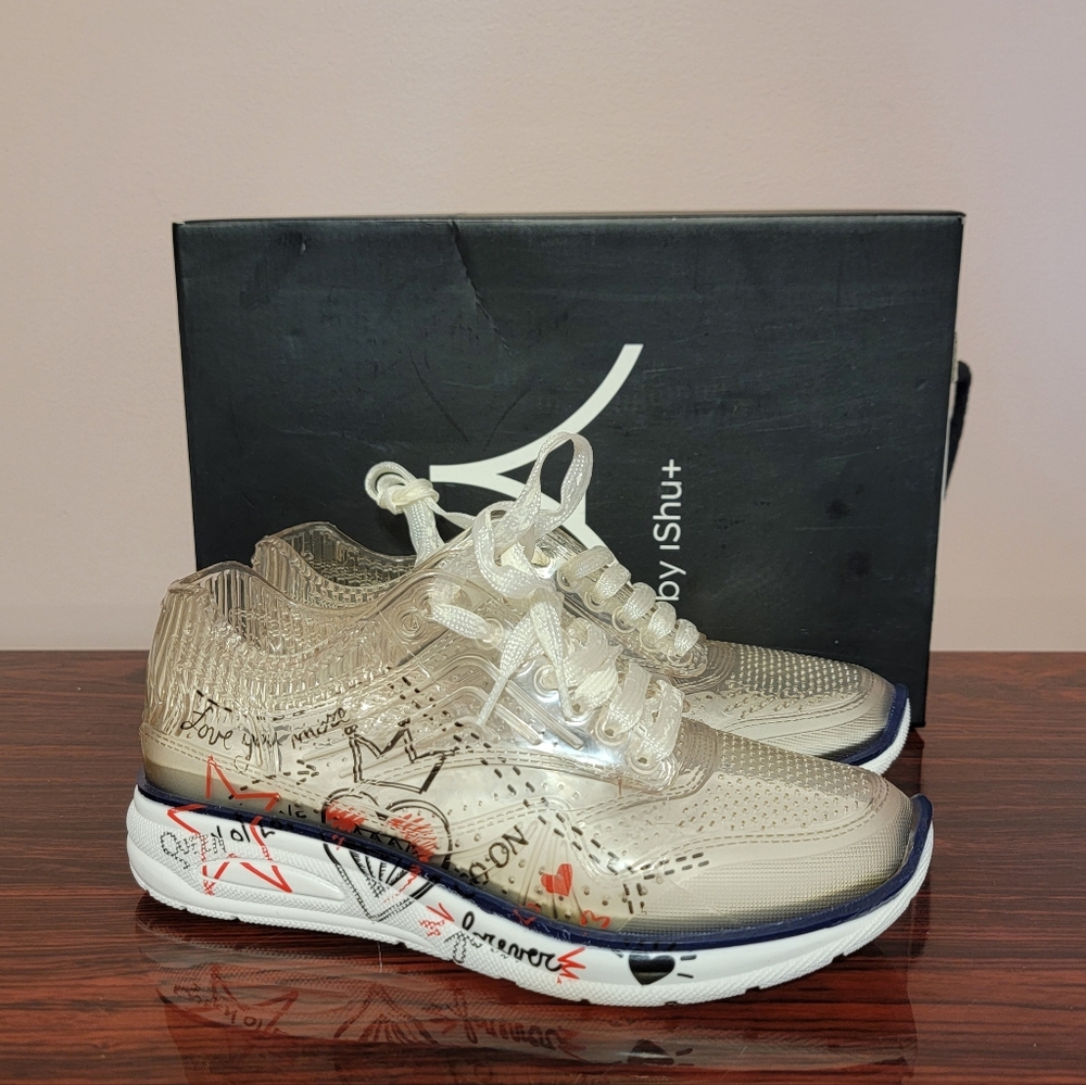 Airdp By‎ Ishu+ Jelly Running Shoes Womens Size 7 US Grafitti Love U More New